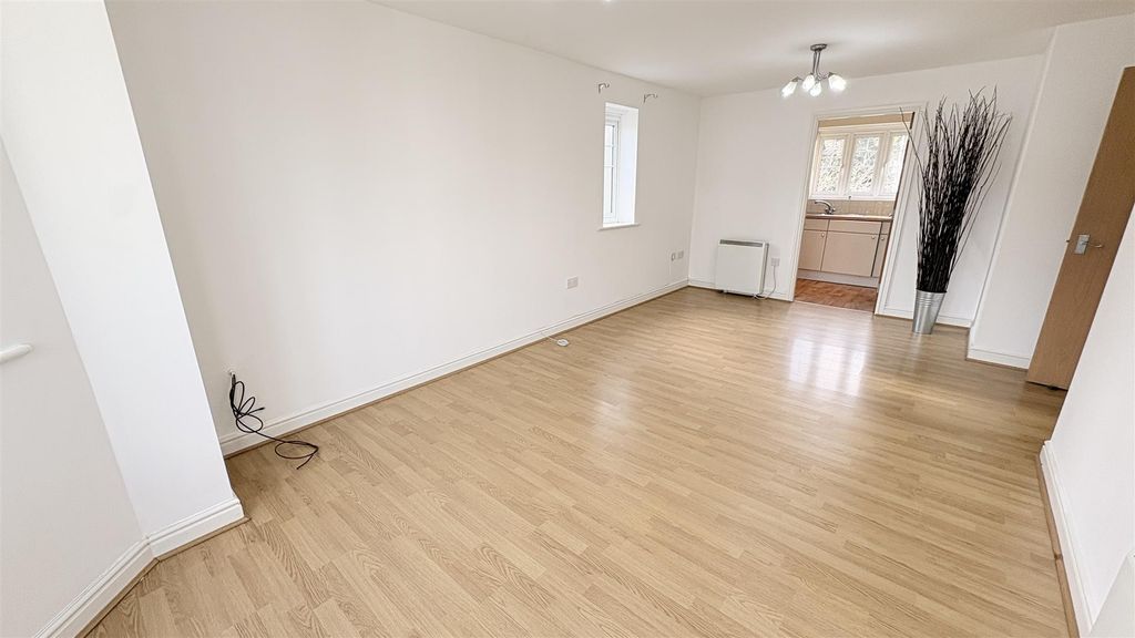 Property photo 3 of 13 Living/Dining Room