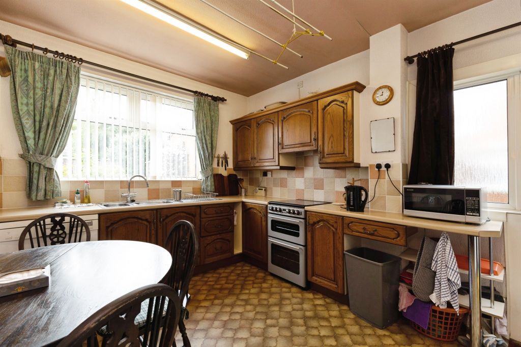 Property photo 2 of 24