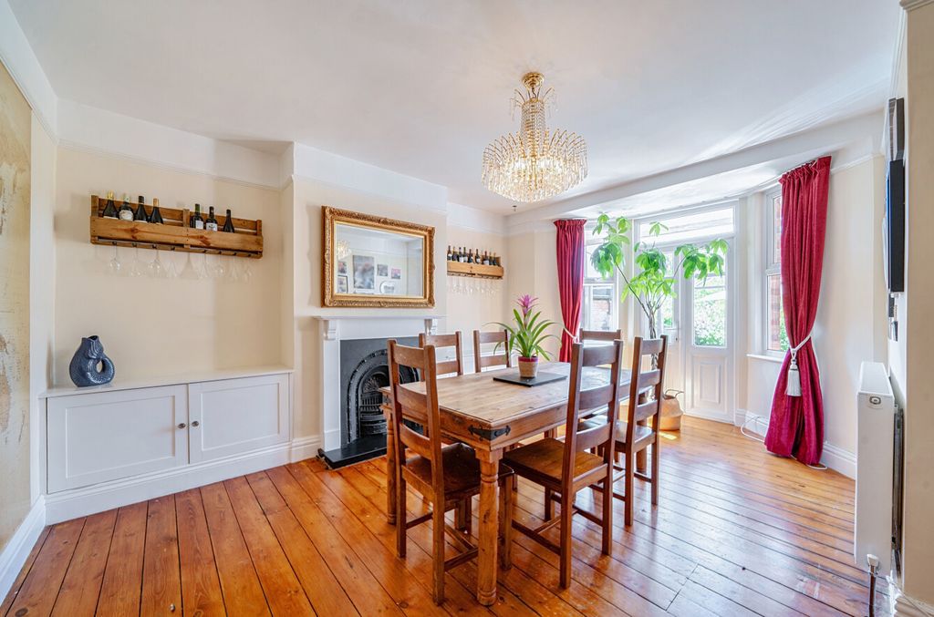Property photo 3 of 21 1448772-19-69Ebb2...