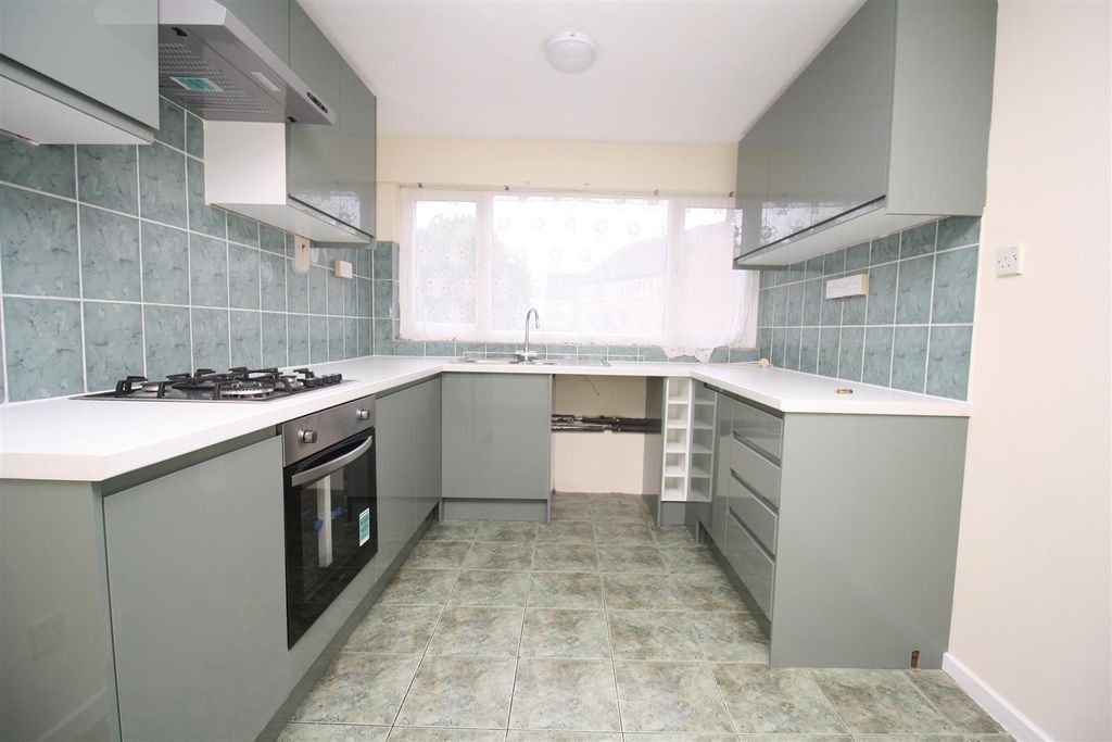 Property photo 2 of 13 Kitchen