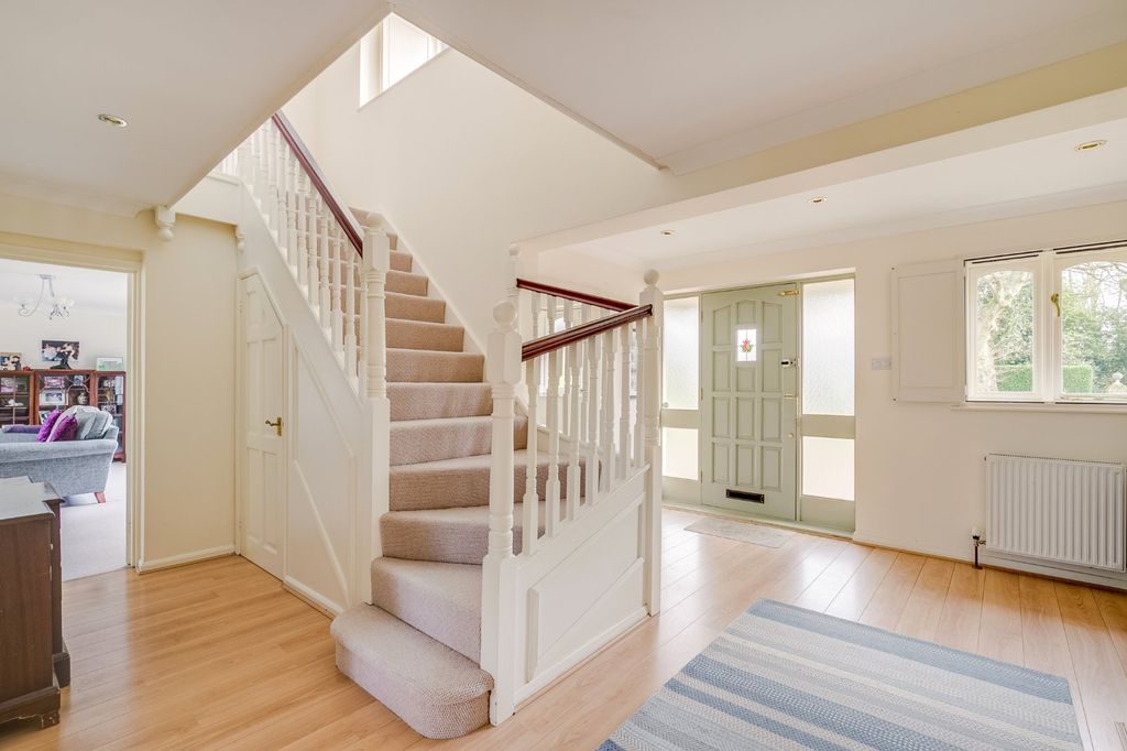 Property photo 3 of 22 Picture No. 15