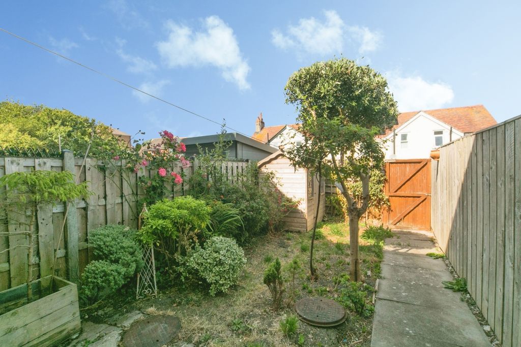 Property photo 2 of 16 Pbox-Img.Jpg