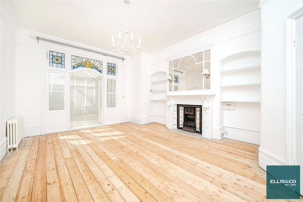 Property photo 1 of 10 Picture No. 06