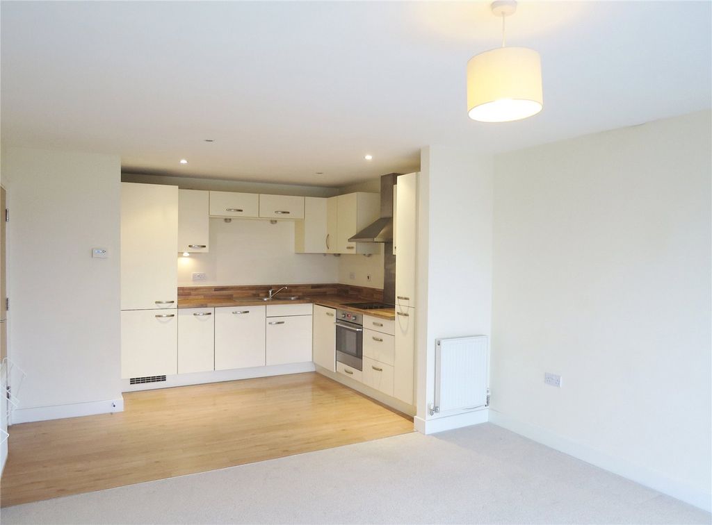 Property photo 2 of 8 Picture No. 04