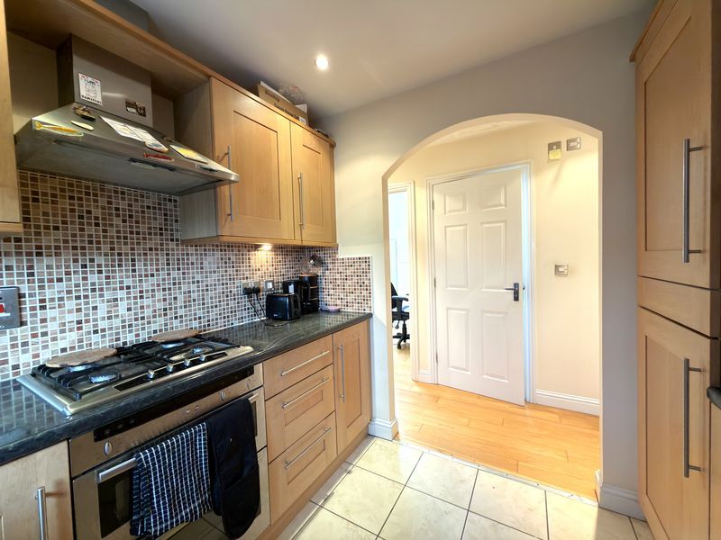 Property photo 3 of 12 Kitchen