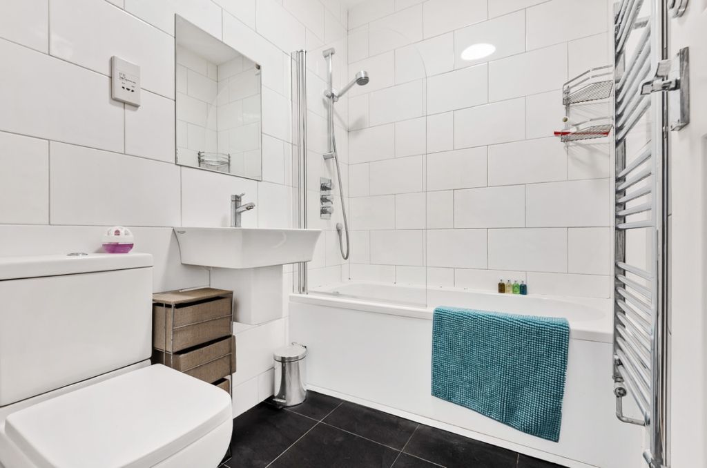 Property photo 2 of 13 782747 (9)