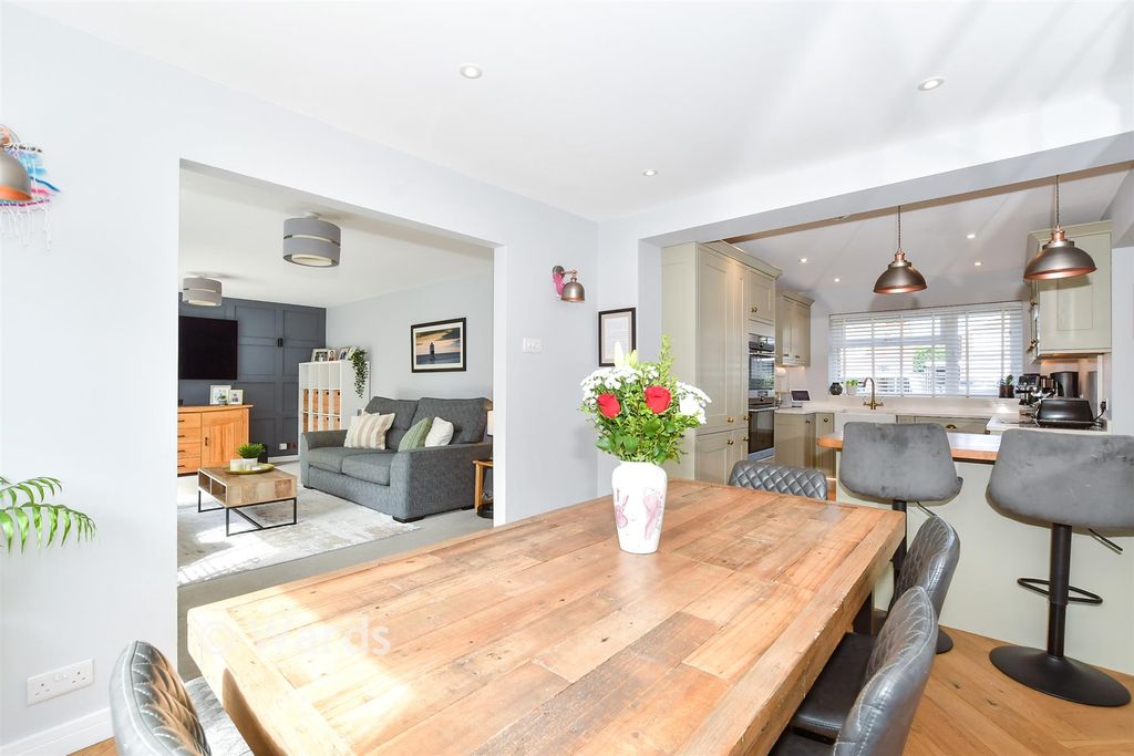 Property photo 2 of 17 Dining Area