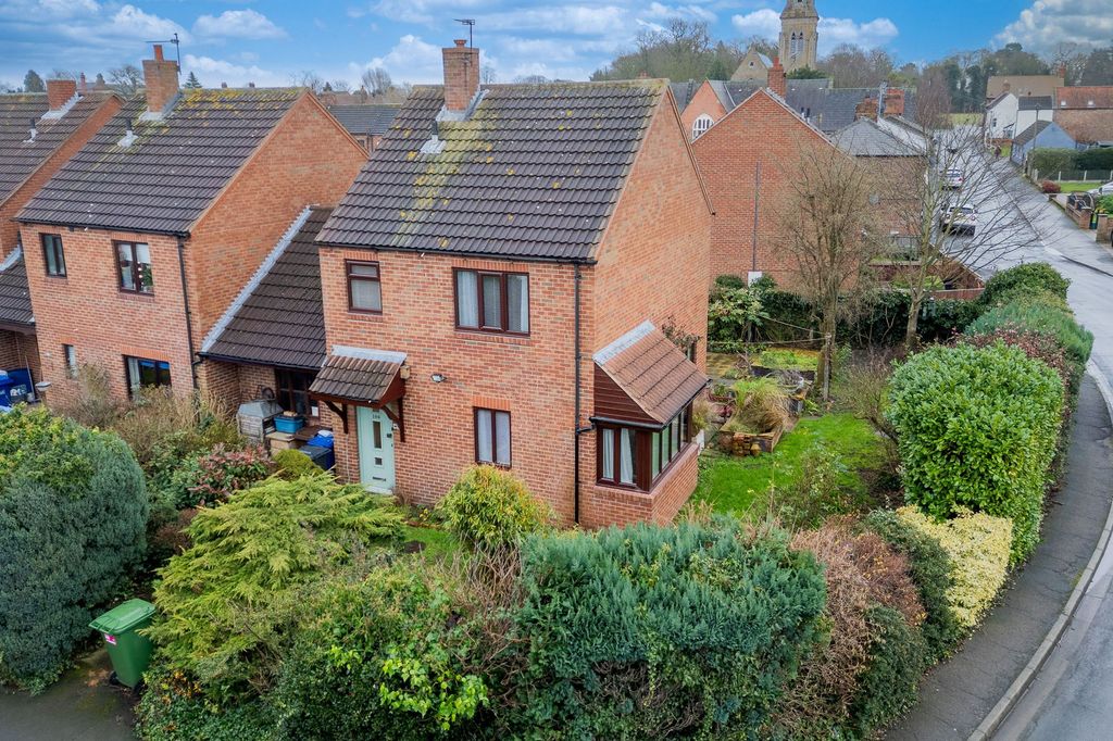 Property photo 1 of 28