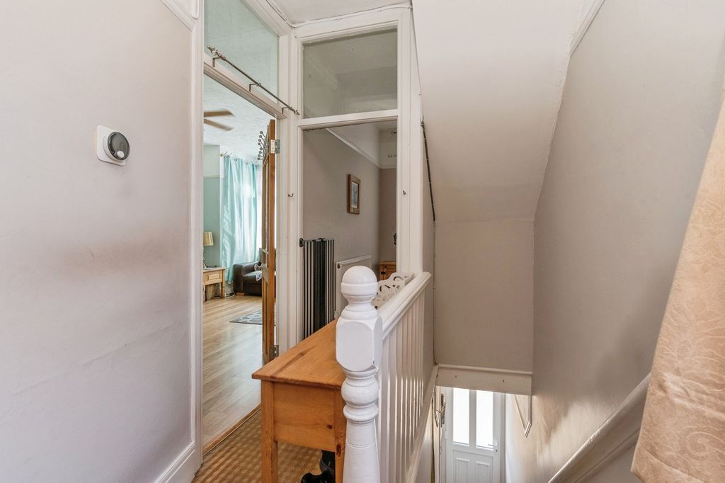 Property photo 2 of 16 Hallway