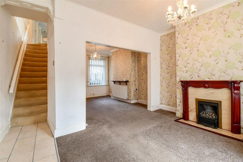 Property photo 2 of 19 Living Room