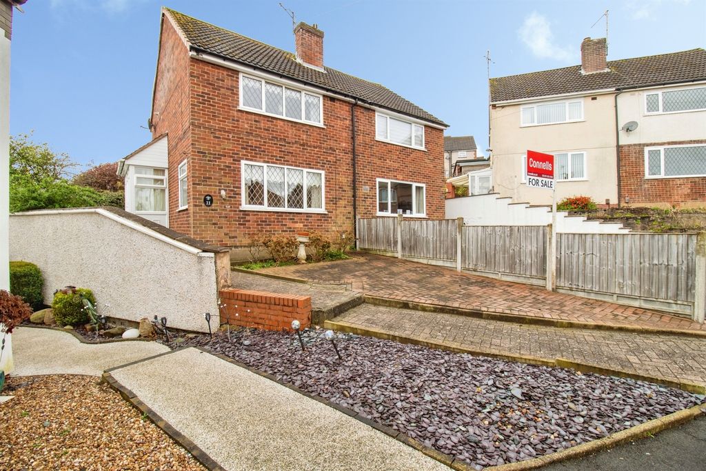 Property photo 1 of 12