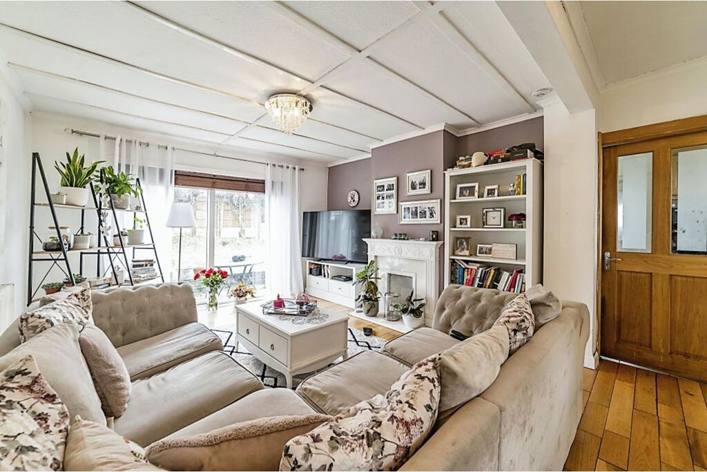 Property photo 3 of 15