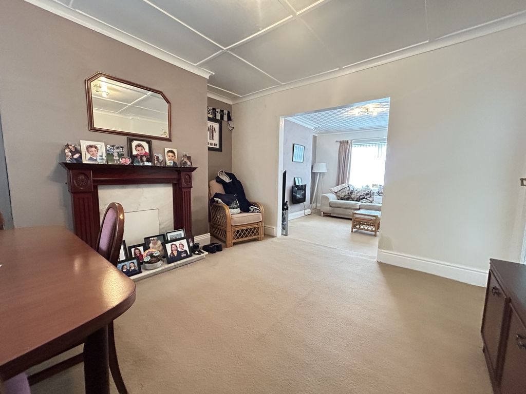 Property photo 3 of 11 Img_9656