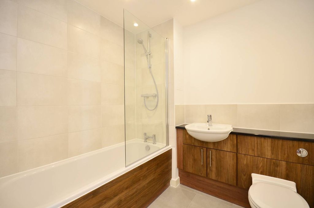 Property photo 3 of 4