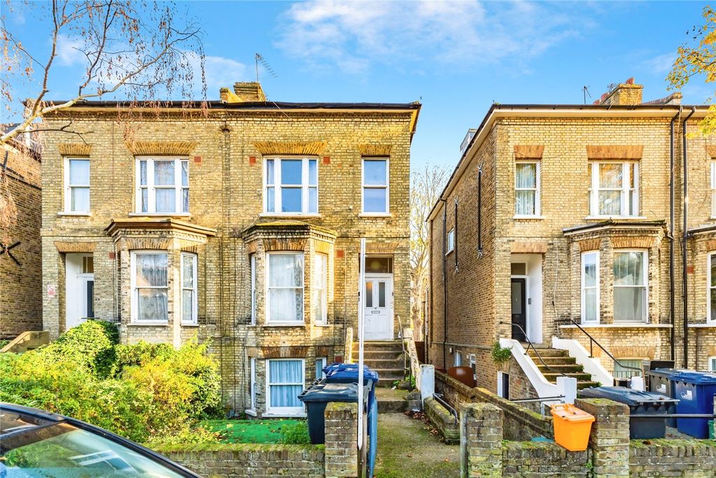 Property photo 1 of 10 Picture No. 08