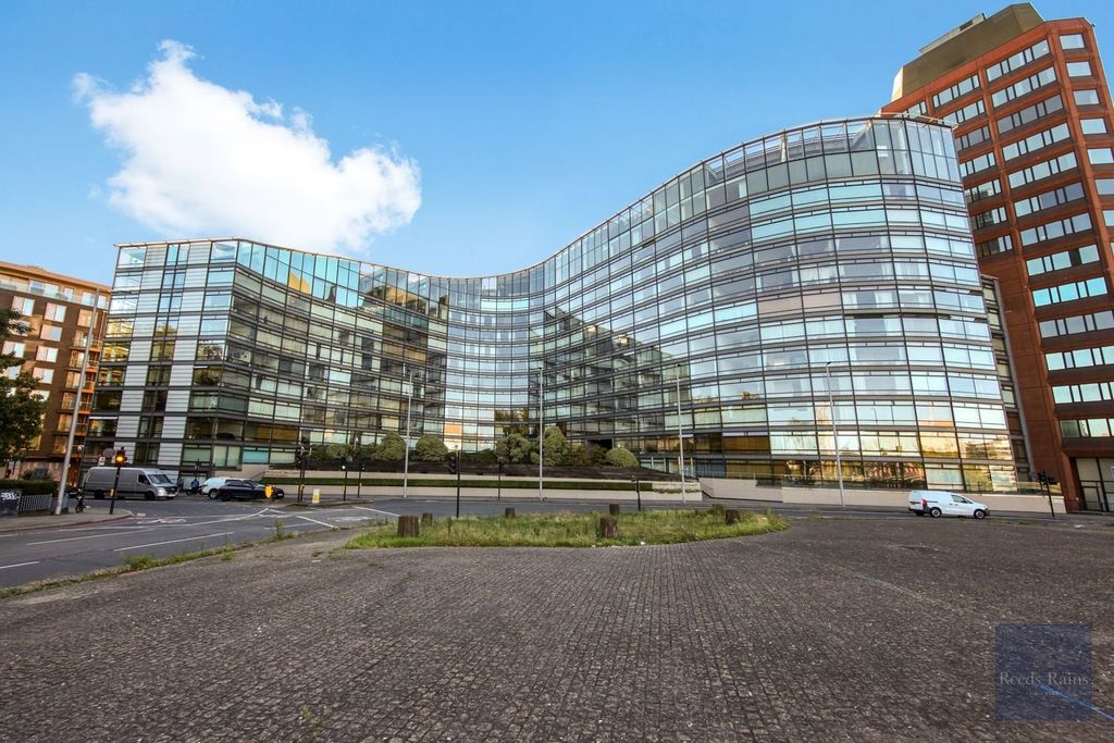 Property photo 2 of 14 Picture No. 30