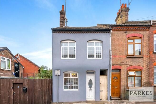 Property photo 1 of 22 5 Bedrooms To Rent 3 Ensuite. 1 Garden Room. Prices From £750.