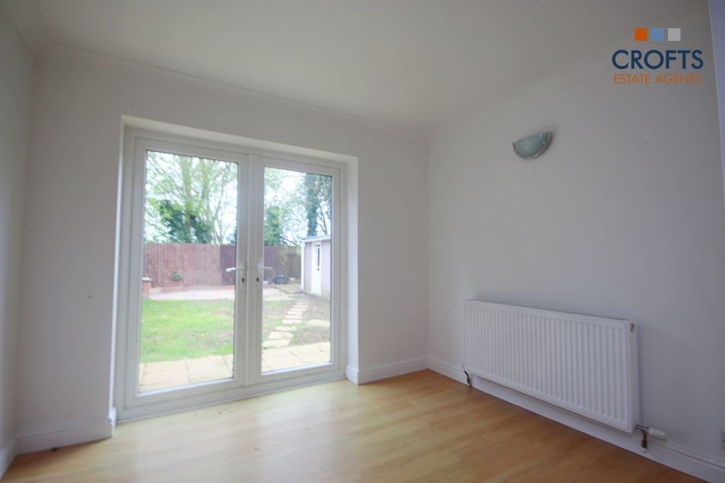 Property photo 3 of 11 Sitting/Dining Room