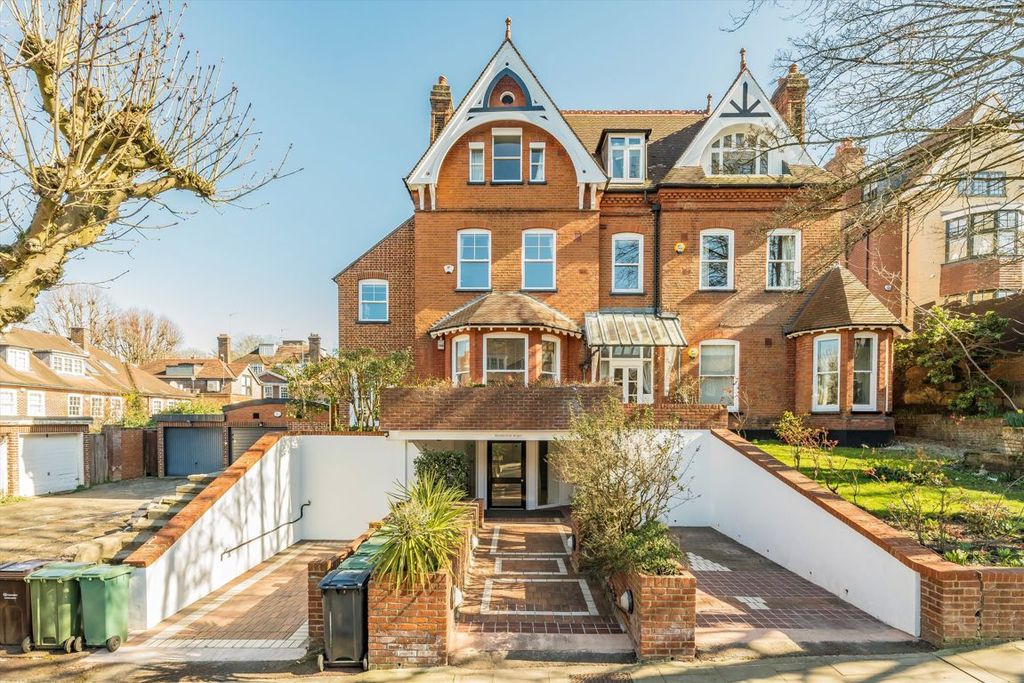 Property photo 1 of 11