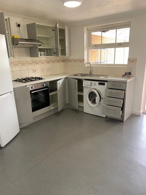 Property photo 1 of 19 Kitchen