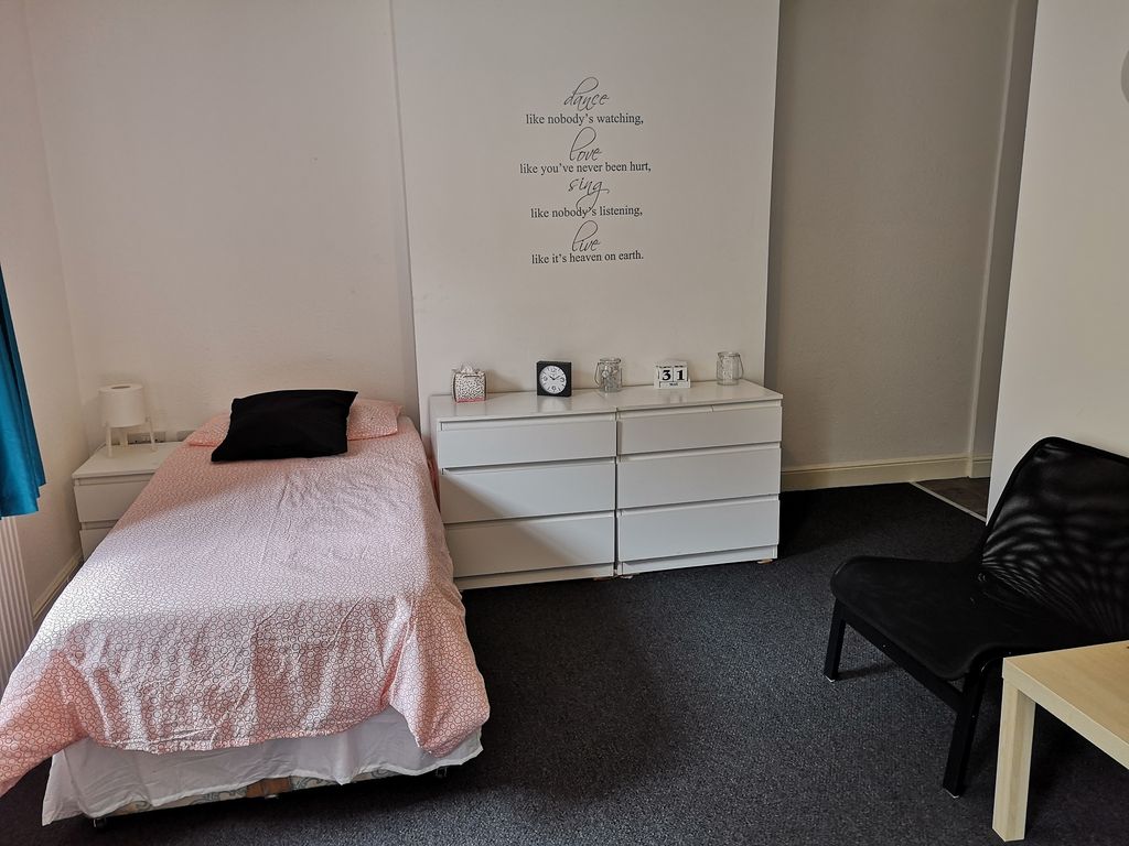 Property photo 2 of 2