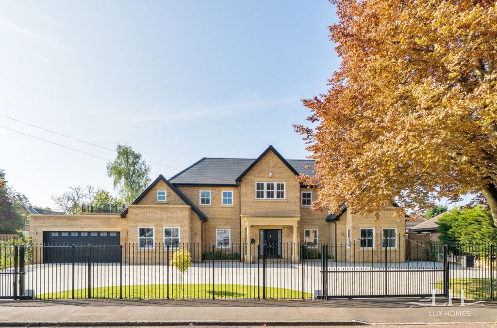 Property photo 1 of 19