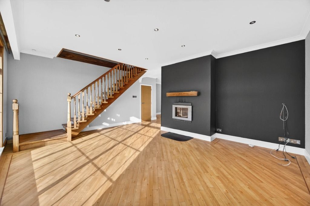 Property photo 3 of 42 Photo 3