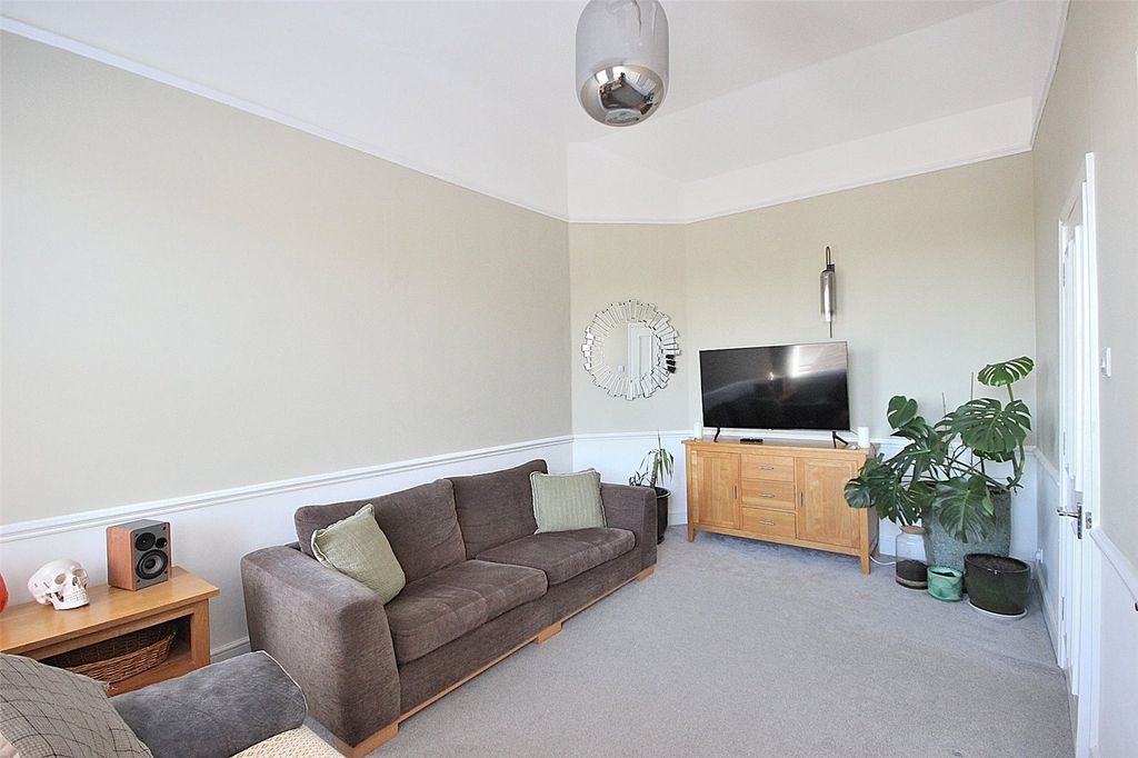 Property photo 3 of 7 Picture No. 06