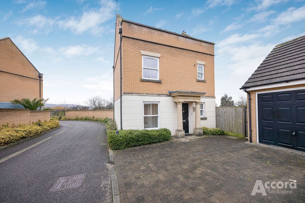 Property photo 1 of 24