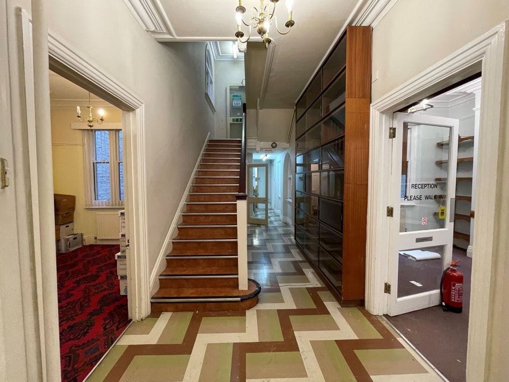 Property photo 3 of 8 4.Jpg