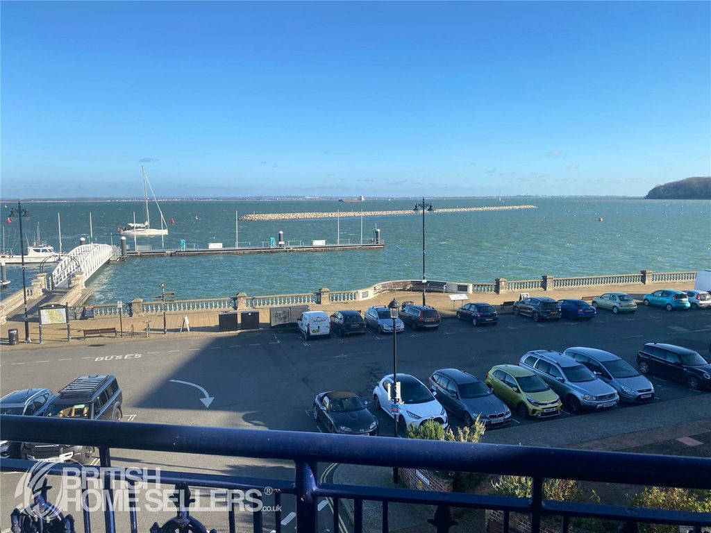 Property photo 2 of 19 Picture No. 21