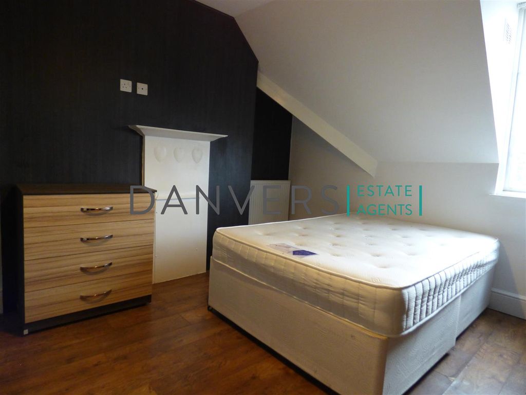 Property photo 1 of 5 P1100717.Jpg