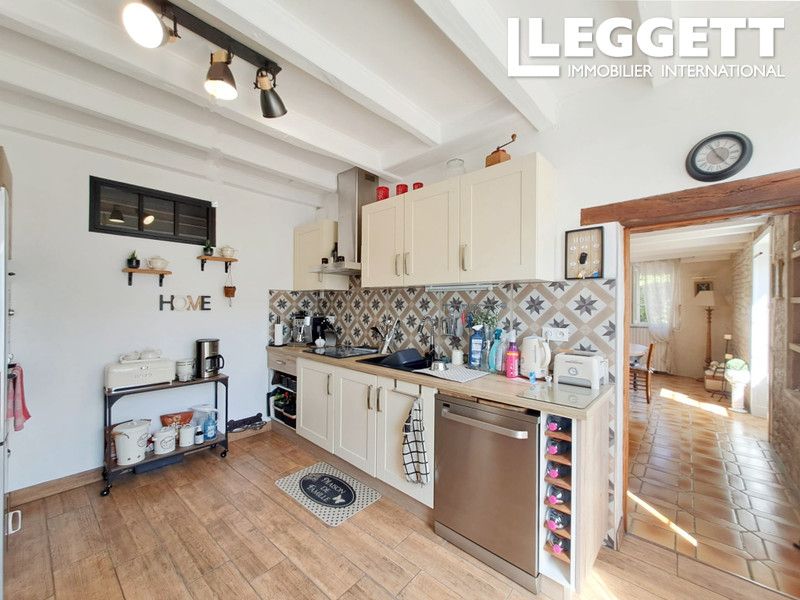 Property photo 3 of 10