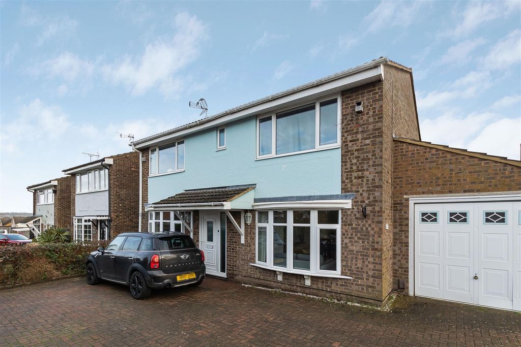 Property photo 1 of 21 6_70832.Jpg