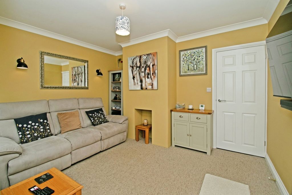 Property photo 2 of 16 Pbox-Img.Jpg