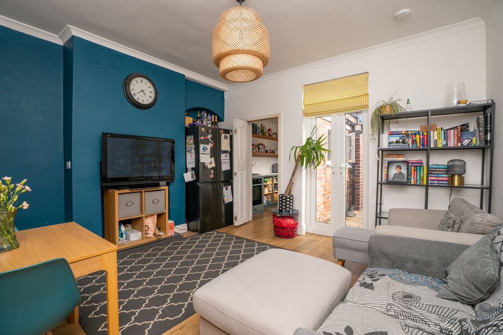 Property photo 2 of 13 80Francesstreet8