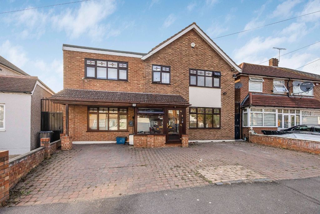 Property photo 1 of 27 4422751