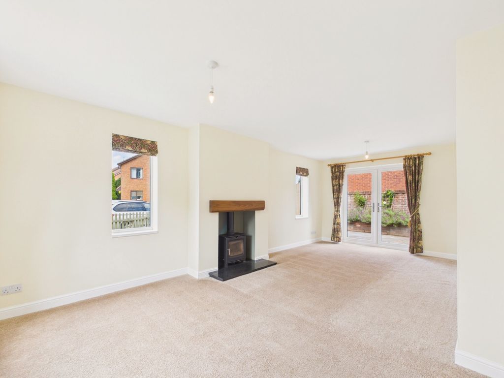 Property photo 3 of 17 5228533