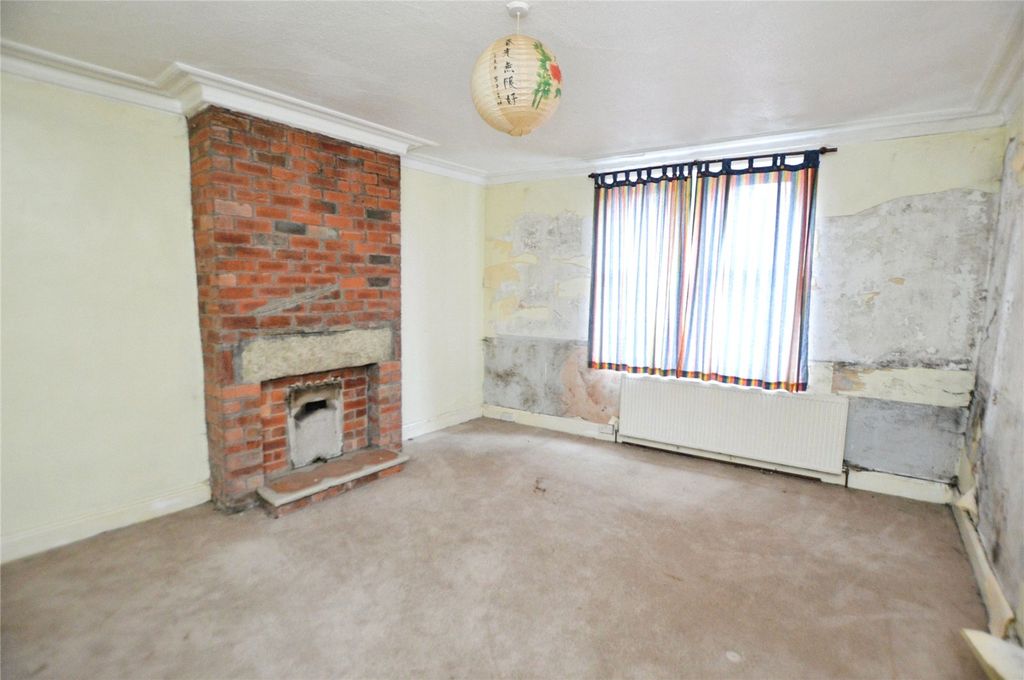 Property photo 2 of 13 Picture No. 12