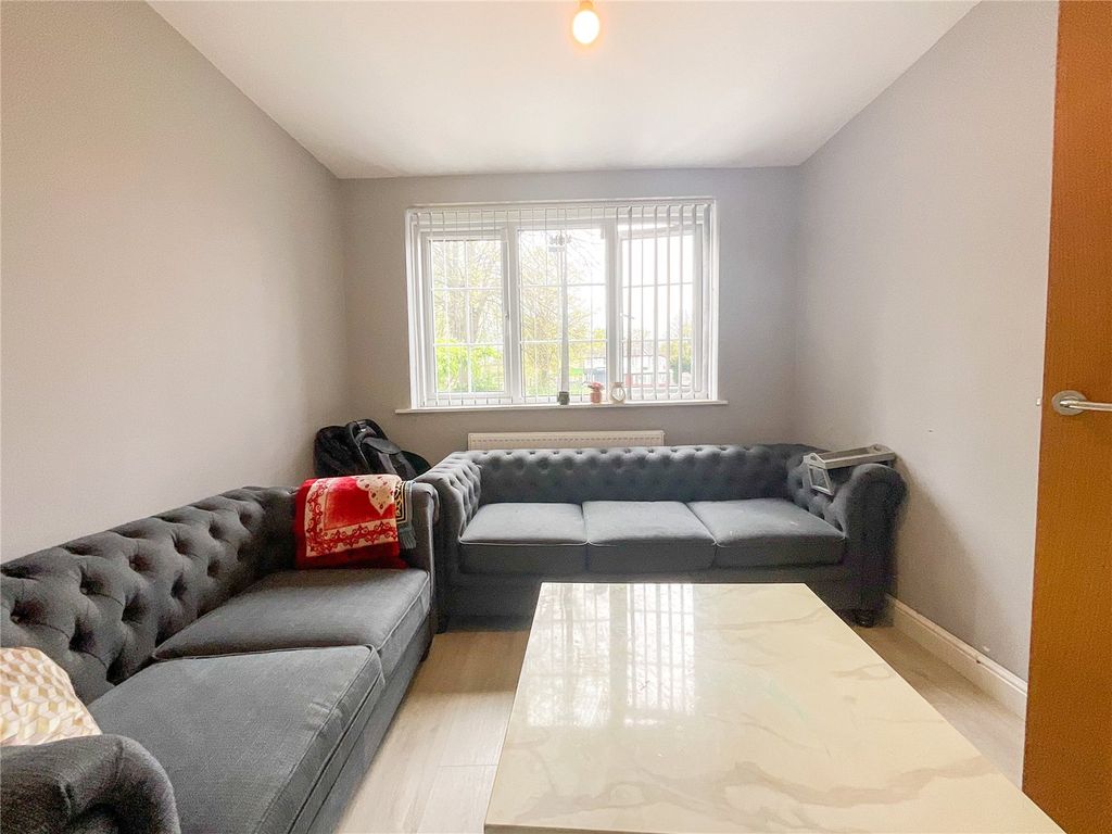 Additional image 10 of 3 bed semi-detached house to rentBoulton Walk, Birmingham, West Midlands B23