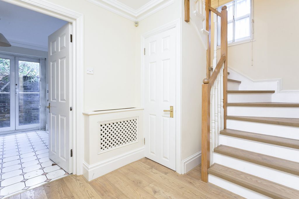 Property photo 2 of 7 2