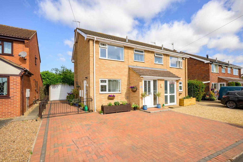Property photo 1 of 23