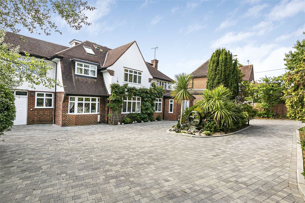 Property photo 1 of 36 Picture No. 23