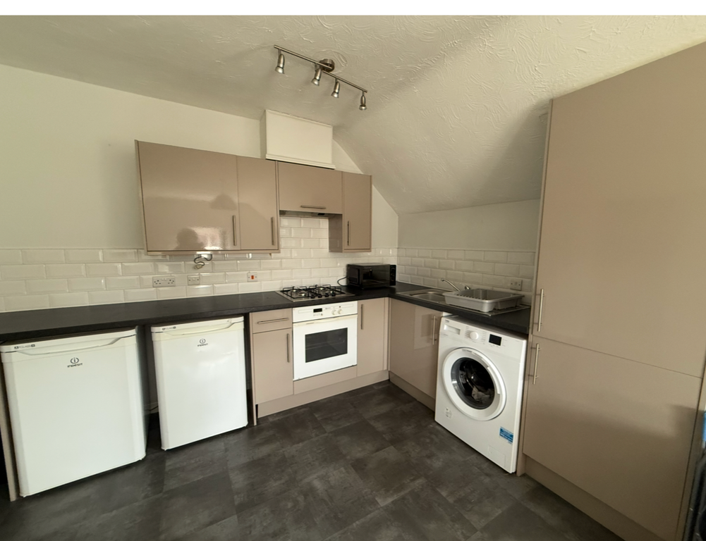 Property photo 2 of 3