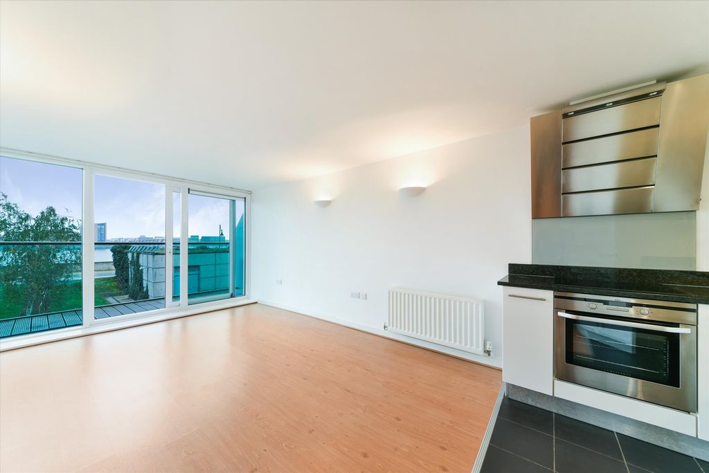 Property photo 3 of 13 Image