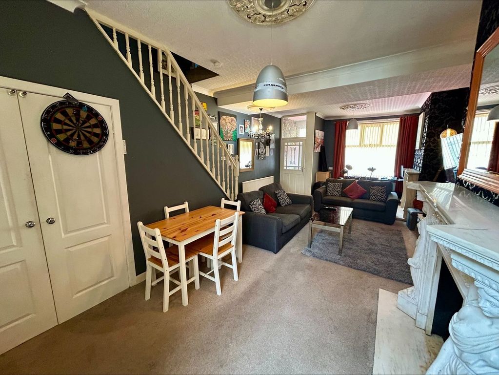 Property photo 3 of 12