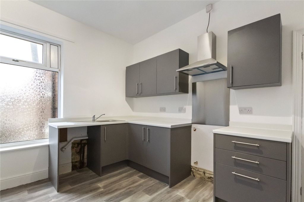 Property photo 2 of 6 Picture No. 08