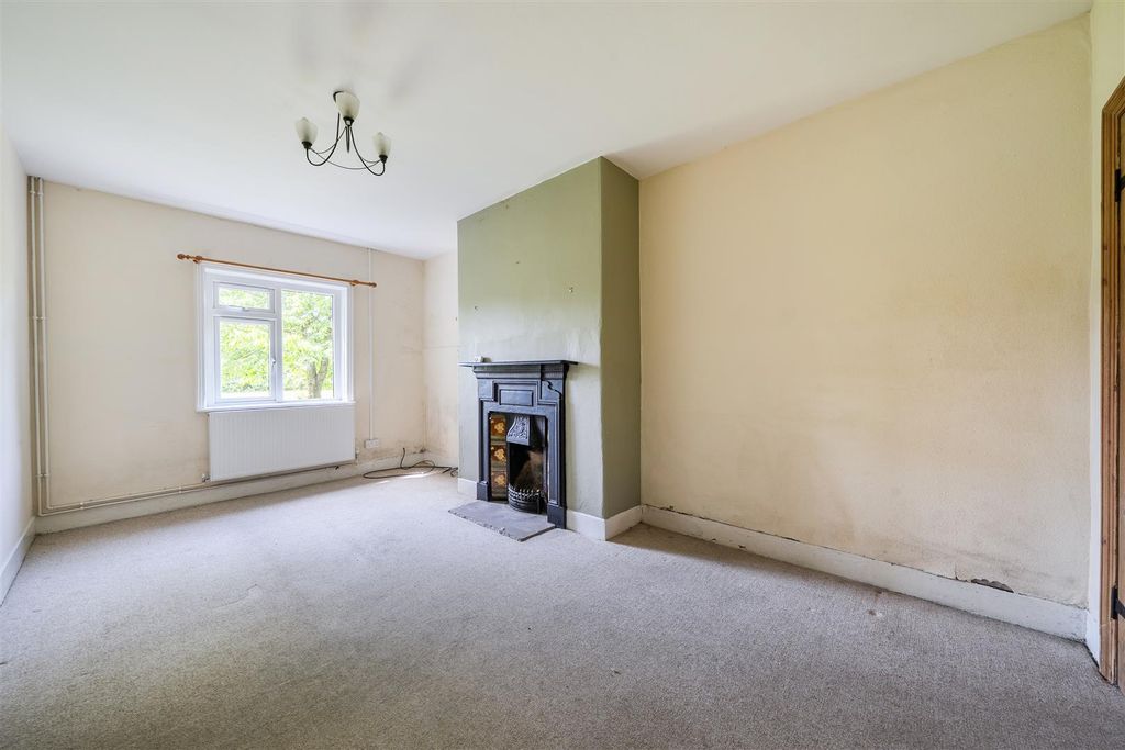 Property photo 2 of 15 Sitting Room