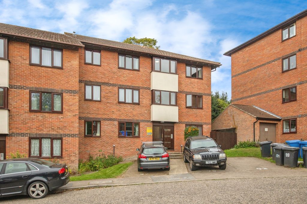 Property photo 1 of 11