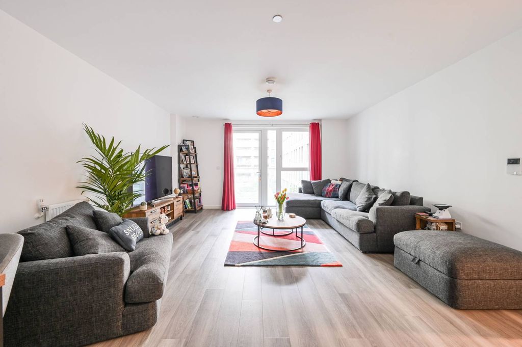 Property photo 1 of 14